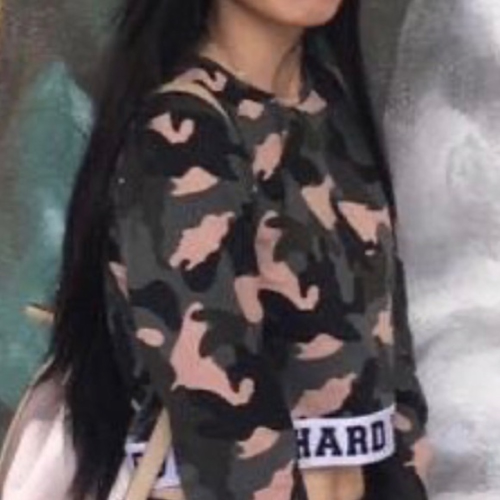 Cropped top ( long sleeves )